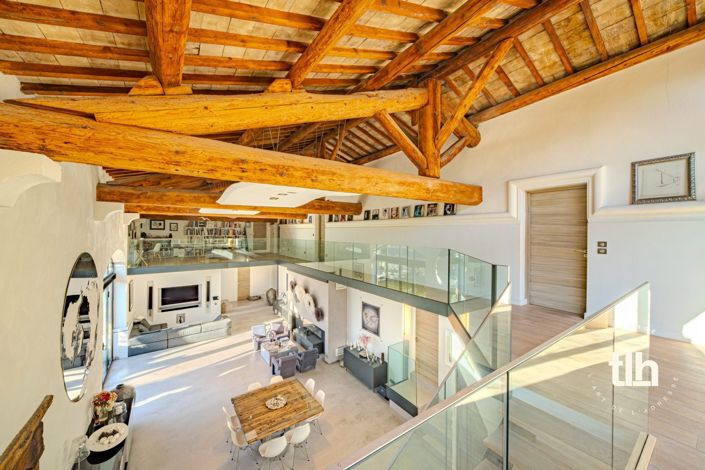 Image No.24-5 Bed Property for sale