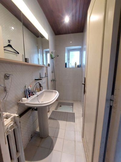 Image No.11-3 Bed Property for sale