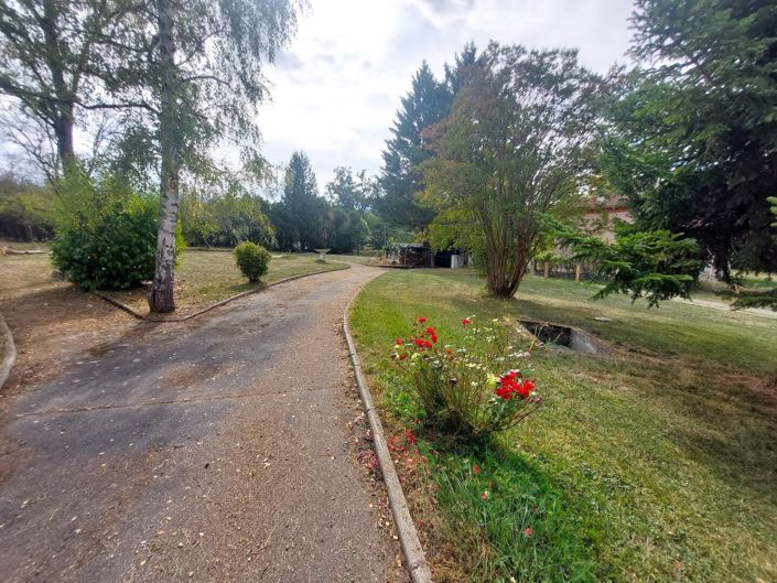 Image No.15-3 Bed Property for sale