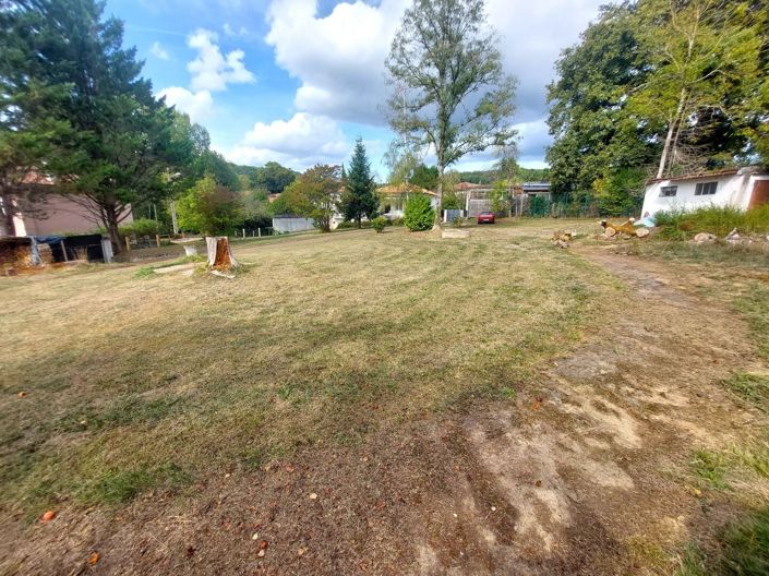 Image No.16-3 Bed Property for sale