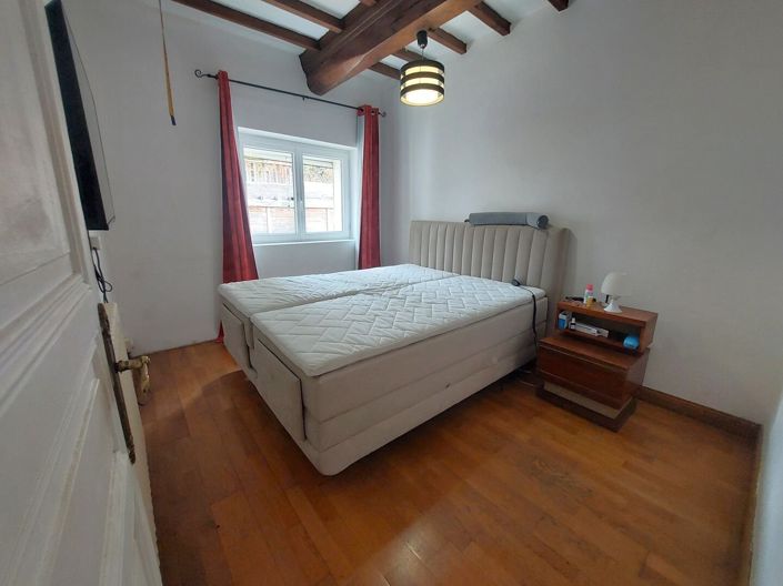 Image No.6-3 Bed Property for sale