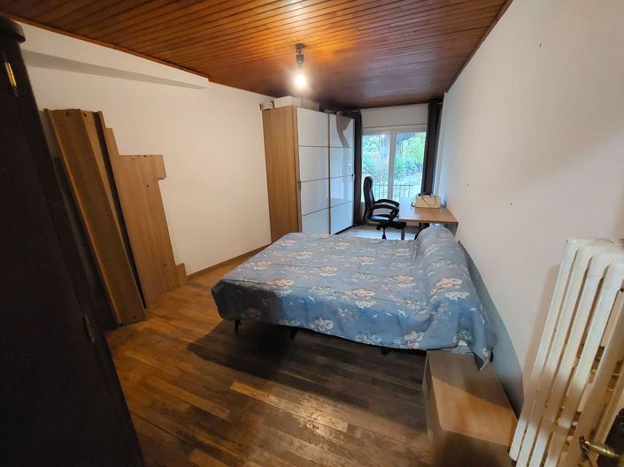 Image No.9-3 Bed Property for sale