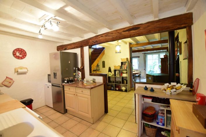 Image No.10-2 Bed Property for sale