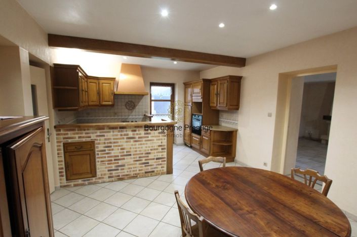 Image No.7-3 Bed House for sale