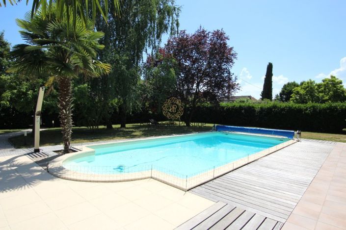 Image No.4-6 Bed House for sale