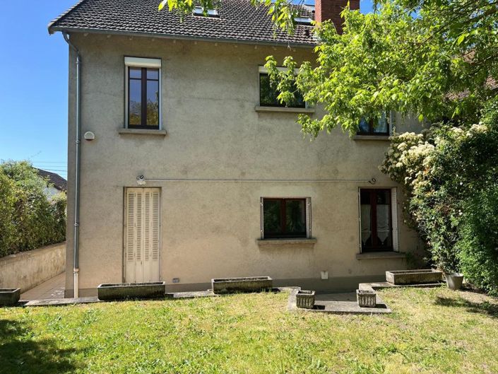 Image No.12-5 Bed House for sale