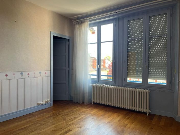 Image No.21-5 Bed House for sale