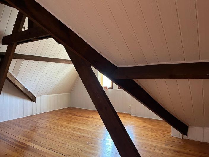 Image No.25-5 Bed House for sale