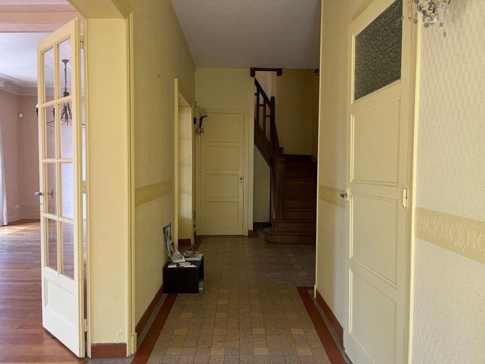 Image No.5-5 Bed House for sale