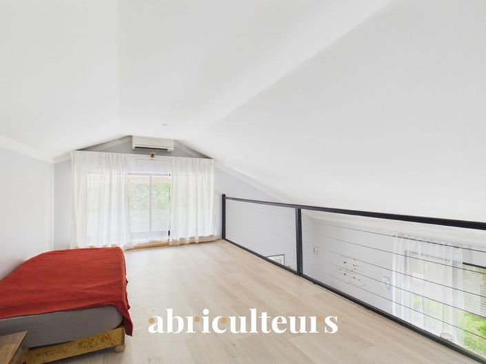 Image No.14-3 Bed House for sale