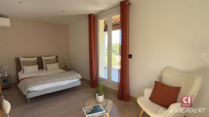 Image No.13-4 Bed House for sale