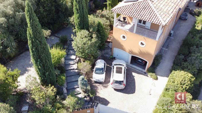 Image No.18-4 Bed House for sale