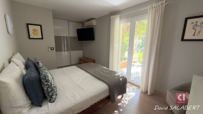 Image No.9-4 Bed House for sale
