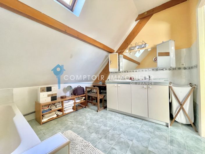 Image No.10-6 Bed House for sale
