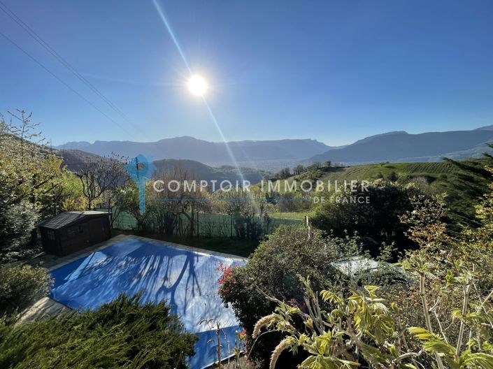 Image No.17-6 Bed House for sale