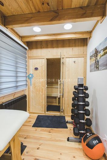 Image No.24-8 Bed House for sale