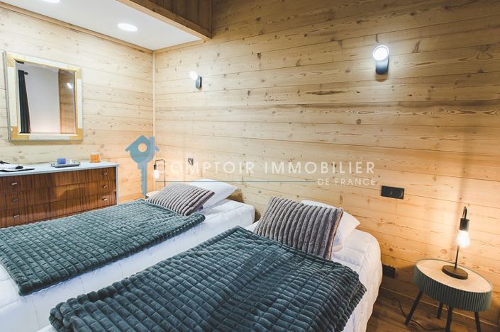 Image No.45-8 Bed House for sale