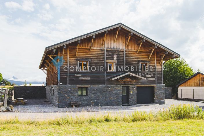 Image No.6-8 Bed House for sale