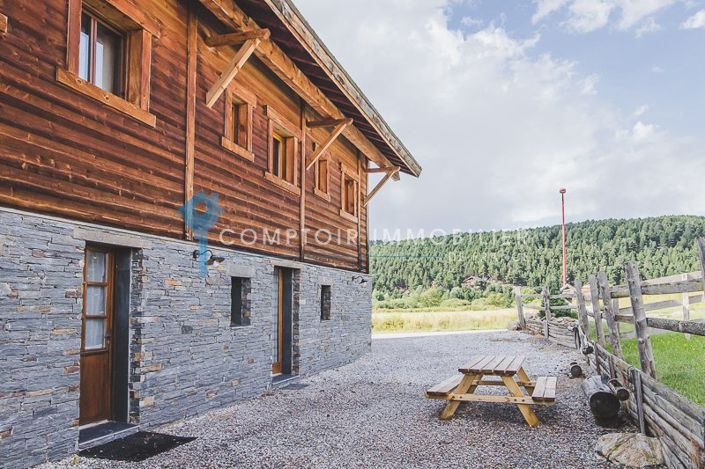Image No.7-8 Bed House for sale