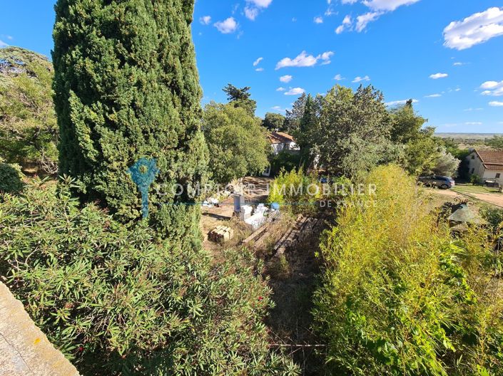 Image No.4-10 Bed House for sale