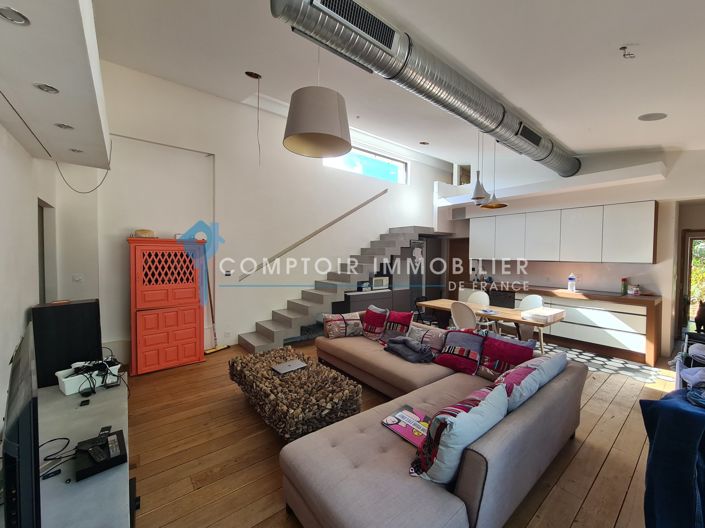 Image No.5-10 Bed House for sale