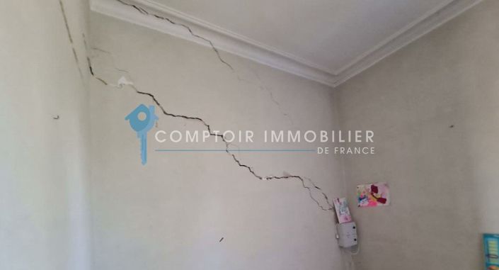 Image No.8-10 Bed House for sale