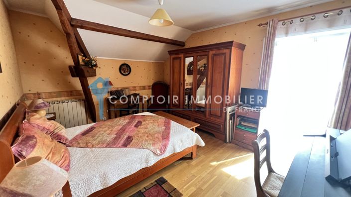Image No.24-6 Bed House for sale