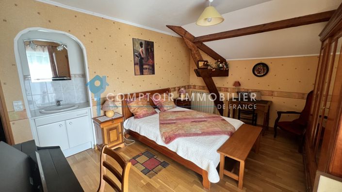 Image No.25-6 Bed House for sale