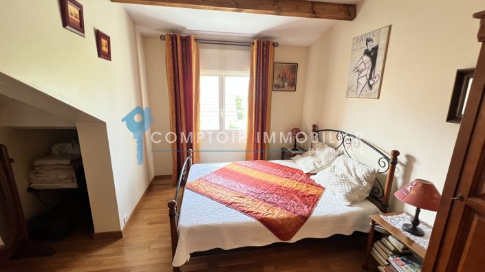 Image No.26-6 Bed House for sale