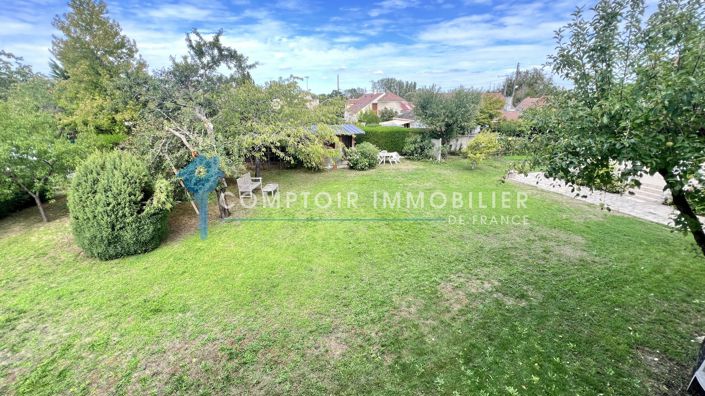 Image No.9-6 Bed House for sale
