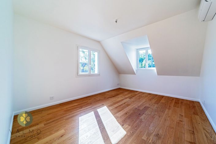 Image No.15-5 Bed House for sale