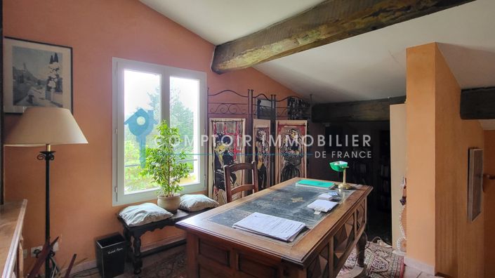 Image No.11-6 Bed House for sale