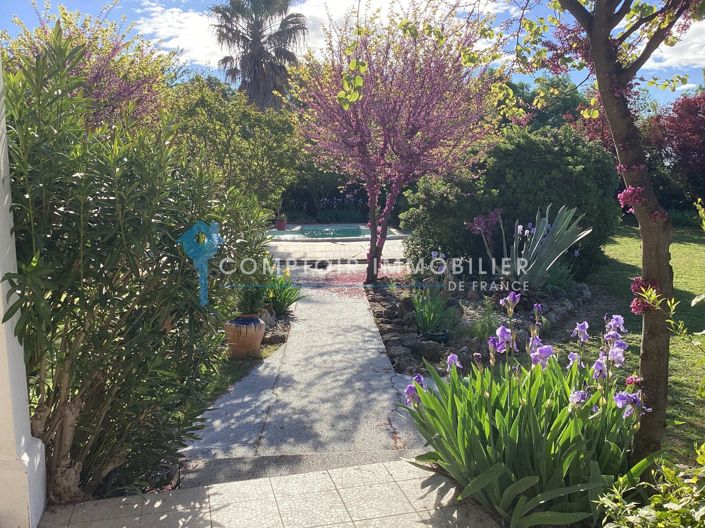 Image No.14-6 Bed House for sale