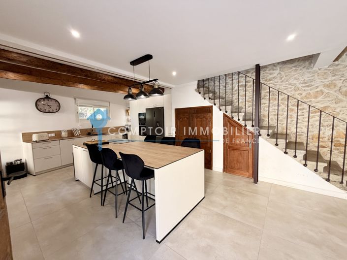 Image No.11-5 Bed House for sale