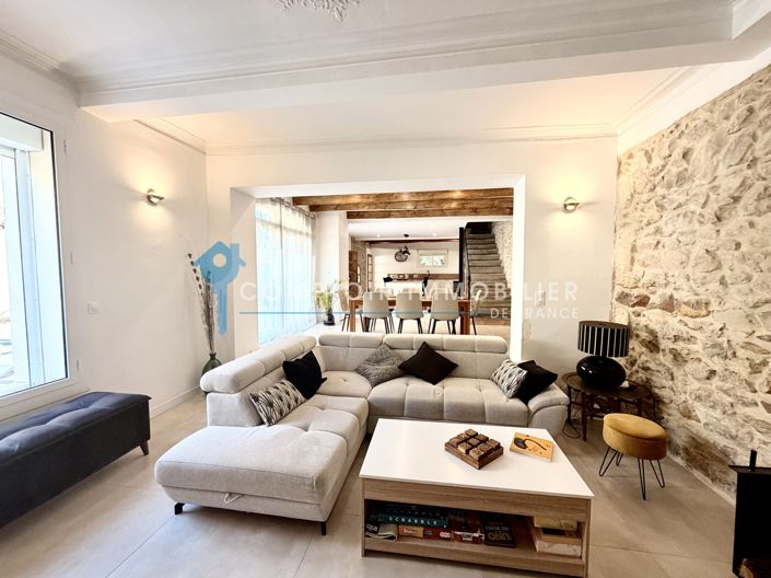Image No.12-5 Bed House for sale
