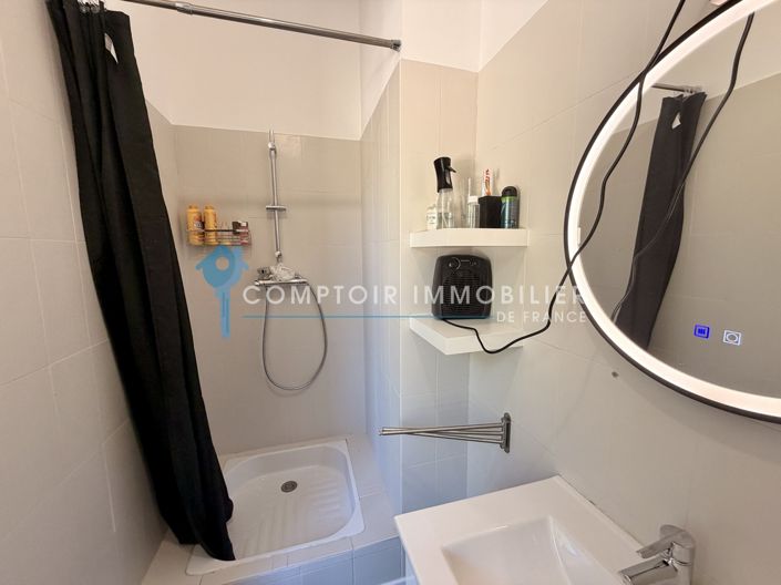 Image No.16-5 Bed House for sale