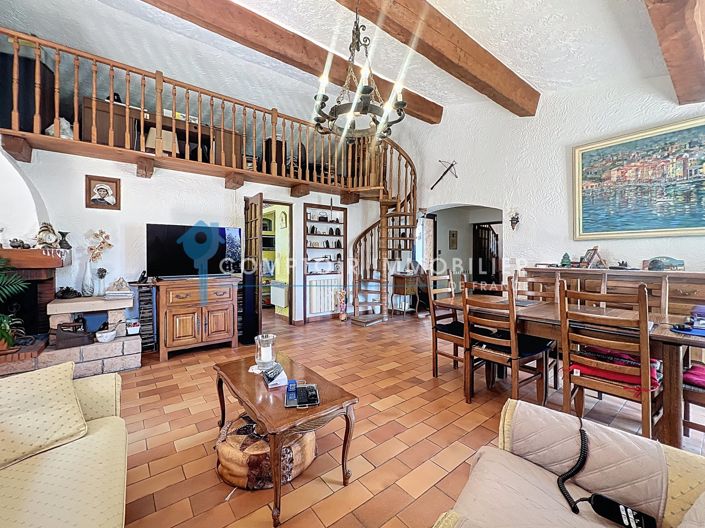 Image No.4-5 Bed House for sale