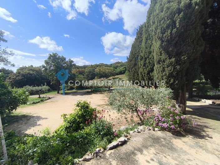 Image No.16-5 Bed House for sale