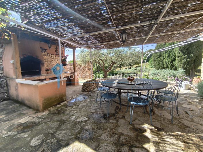 Image No.7-5 Bed House for sale