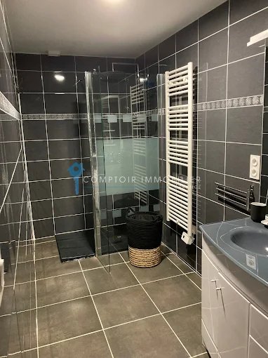 Image No.20-8 Bed House for sale