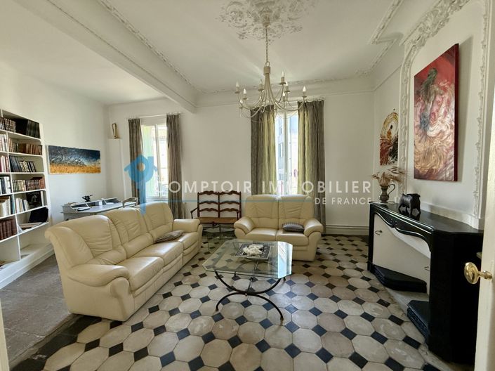 Image No.6-4 Bed House for sale