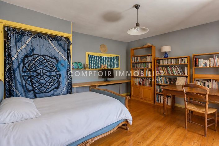 Image No.11-5 Bed House for sale