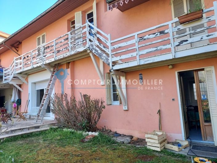 Image No.18-5 Bed House for sale