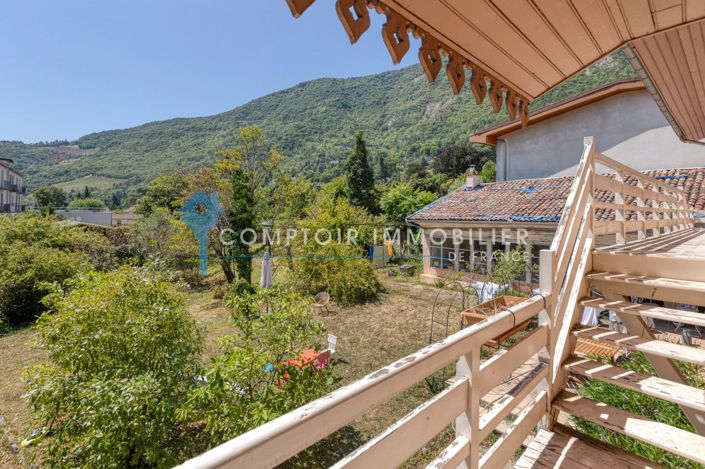 Image No.3-5 Bed House for sale