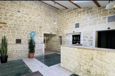 1 - Aimargues, House