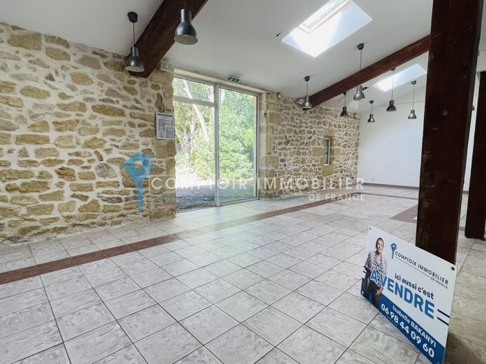 Image No.5-7 Bed House for sale