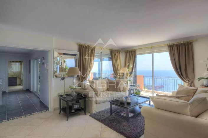 Image No.6-5 Bed House for sale