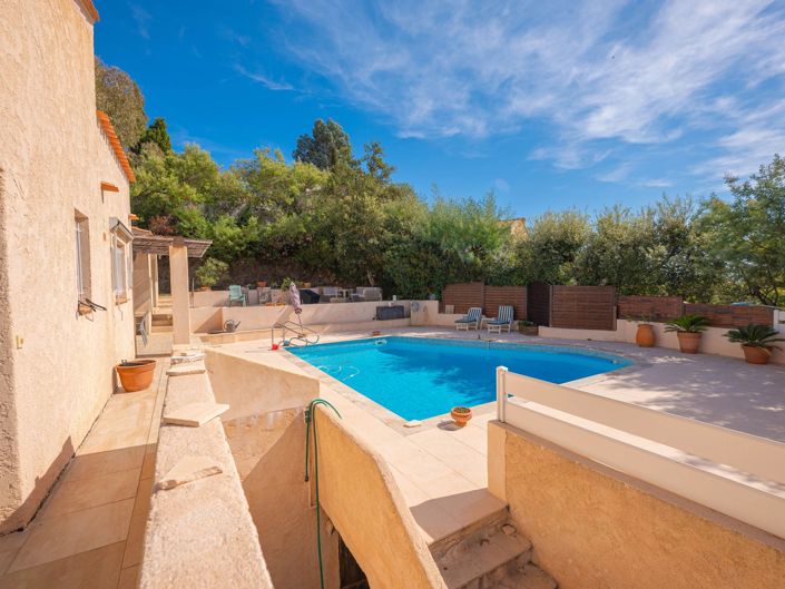 Image No.9-4 Bed House for sale