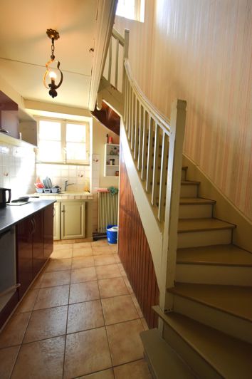 Image No.20-6 Bed House for sale