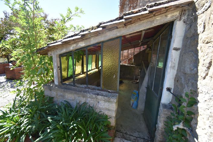 Image No.31-6 Bed House for sale